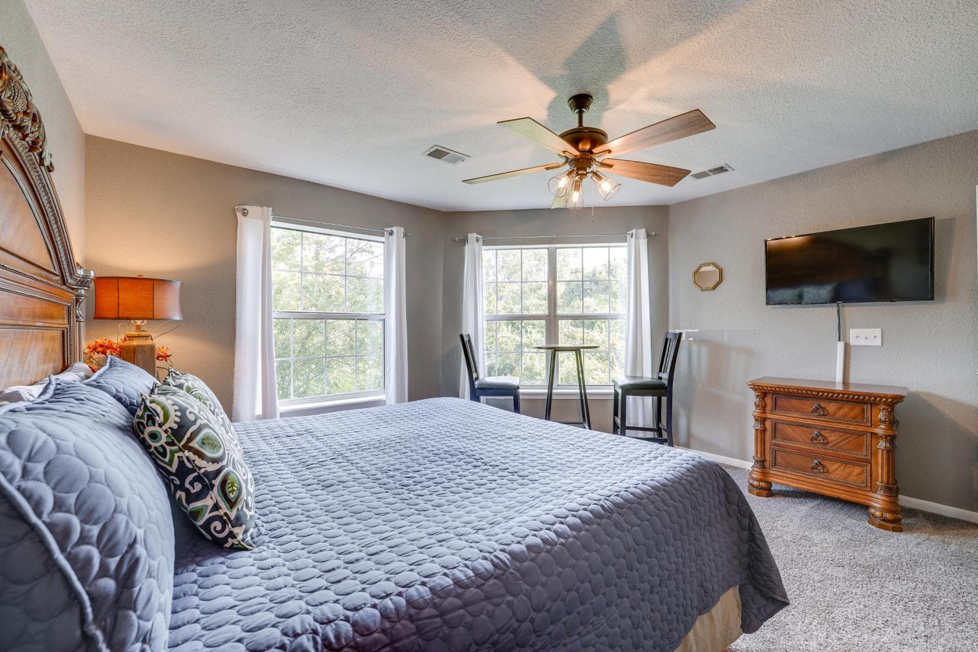 Apartment Ideally Located 3 Miles To Downtown! Branson