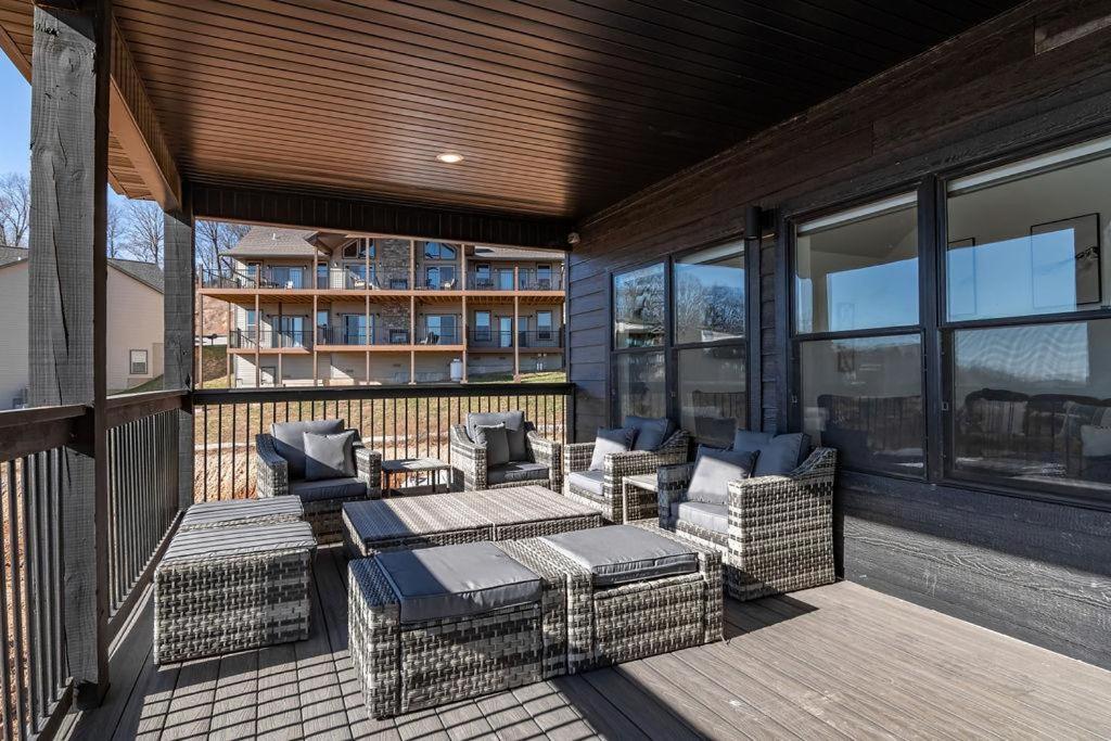 Modern Rustic Branson