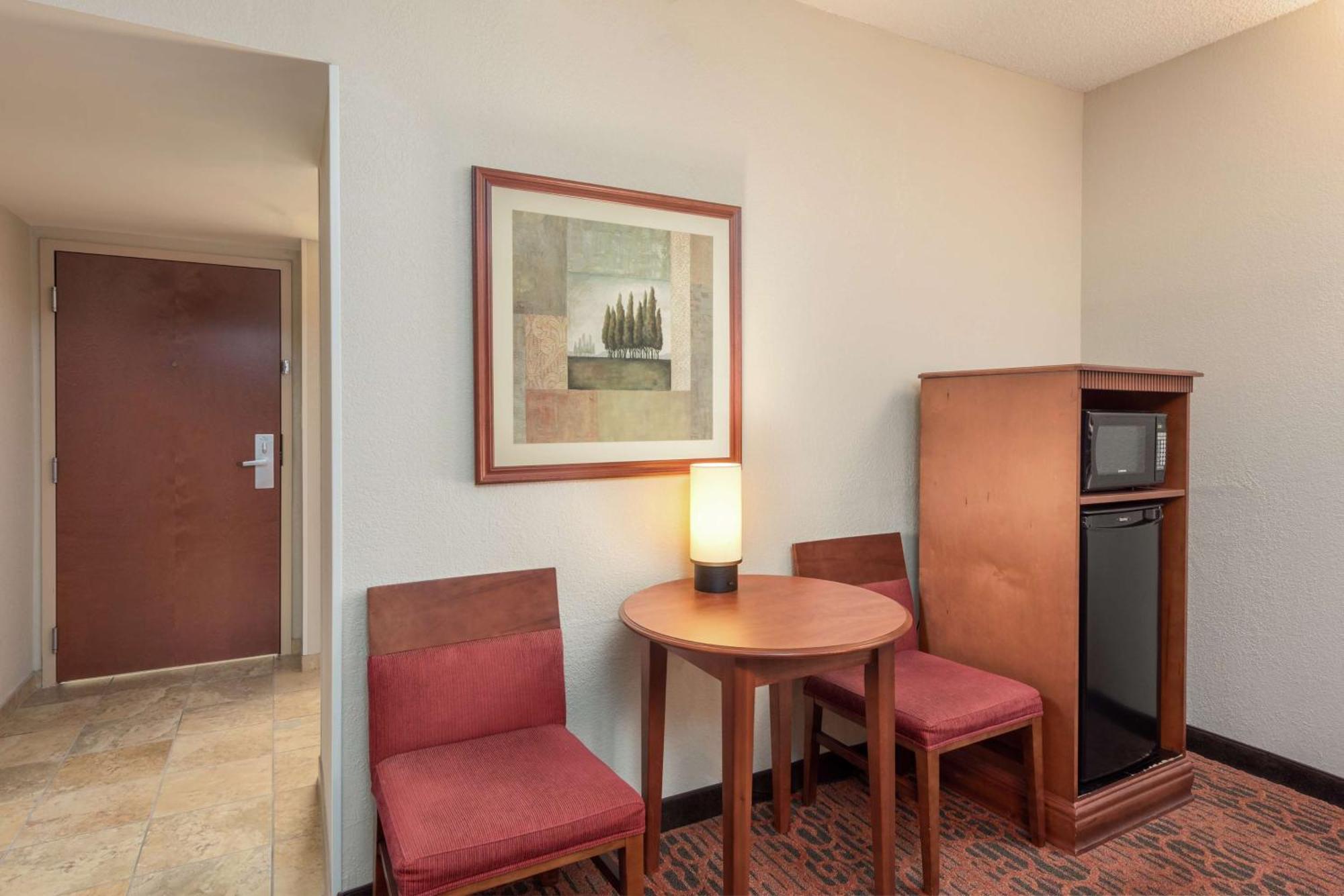 Hampton On The Strip Hotel 3*