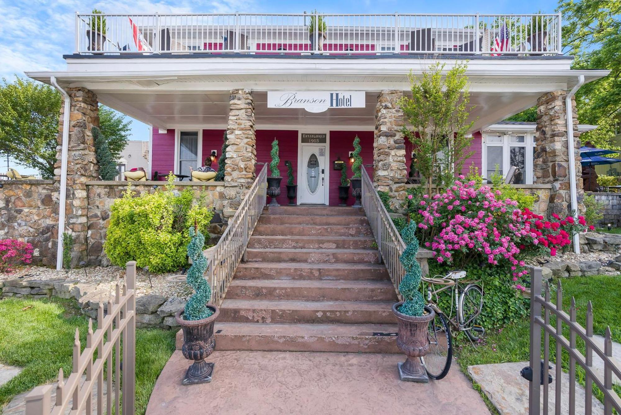 Historic - Horseshoe With King Bed - Downtown - Free Tickets Included Branson