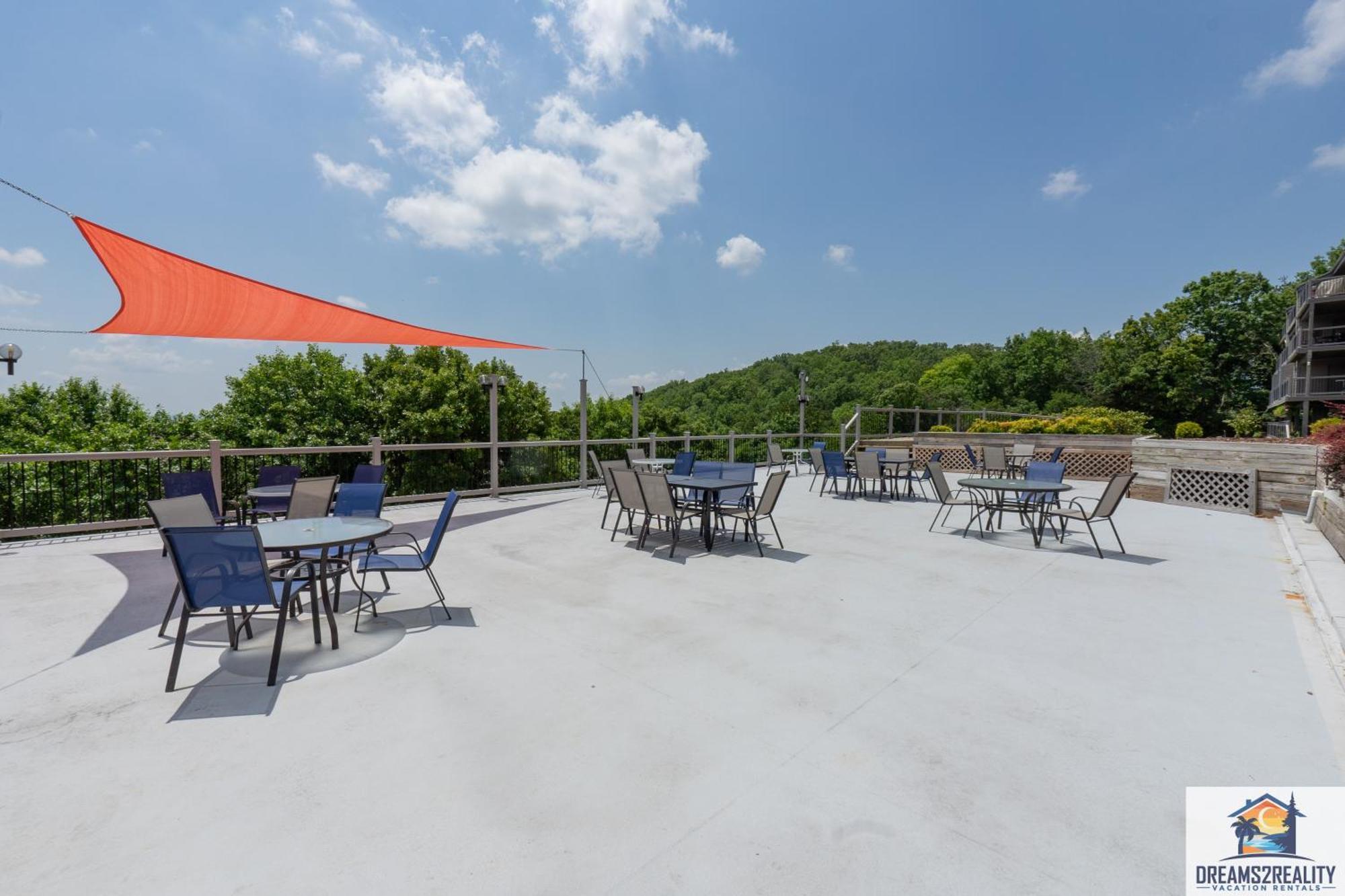 Lake View! Walk-in 3 Bedroom - Outdoor Pool - Free Tickets Included - Trh6-6 Holiday home