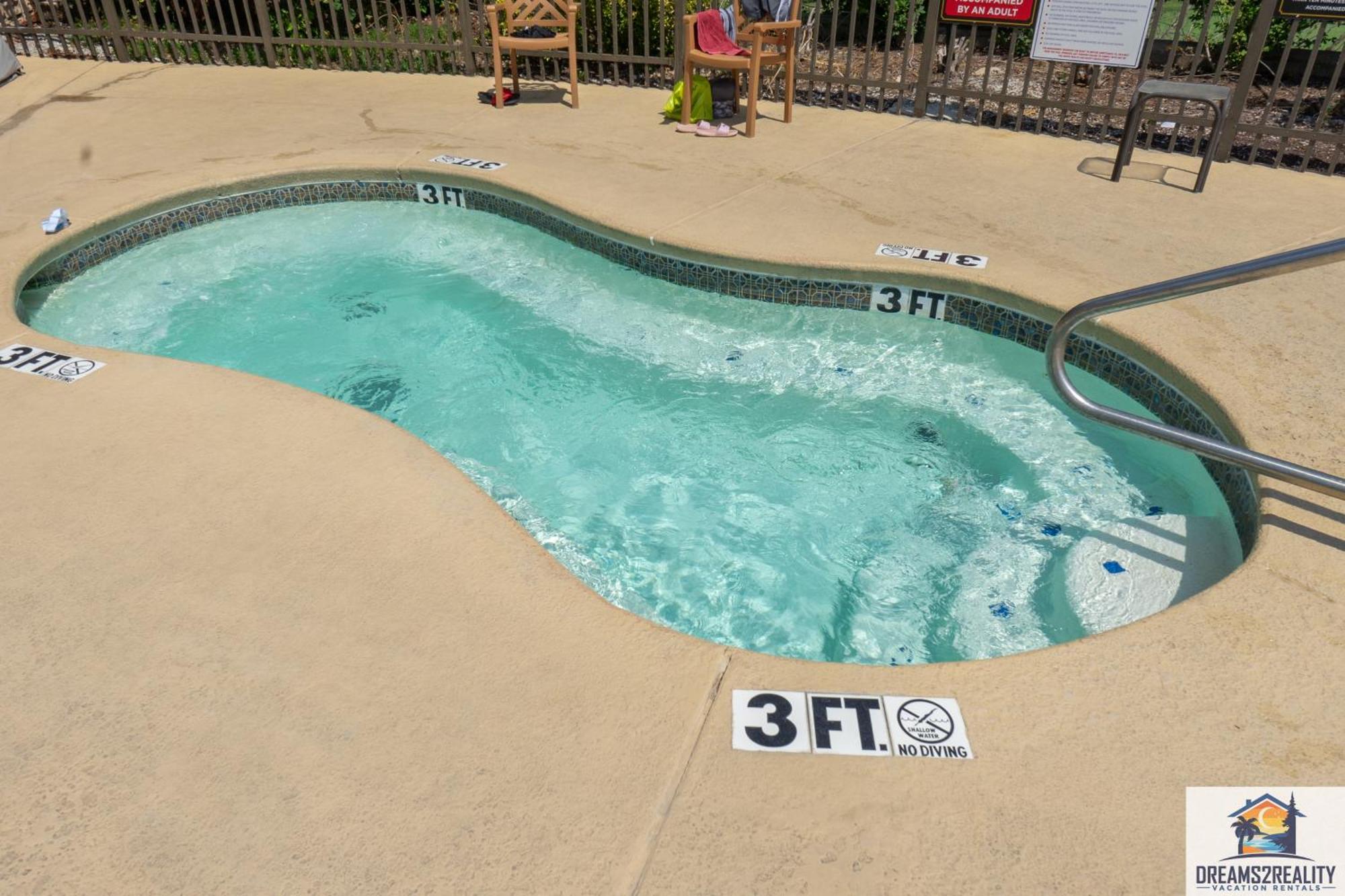 2br Walk-in At Pointe Royale - 2 Pools - Free Attraction Tickets Included -pr63-3