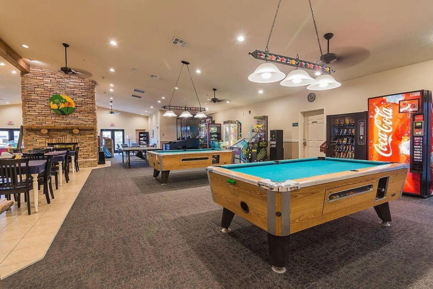 Apartment Retreat @ The Hills W/ Pets And Game *