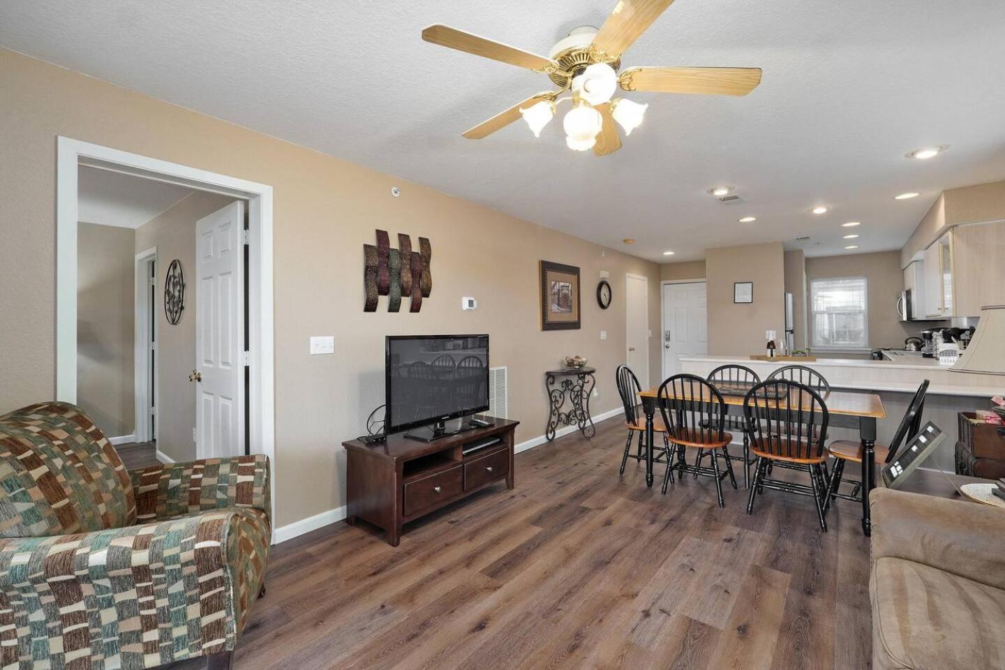 Apartment Retreat @ The Hills W/ Pets And Game Branson