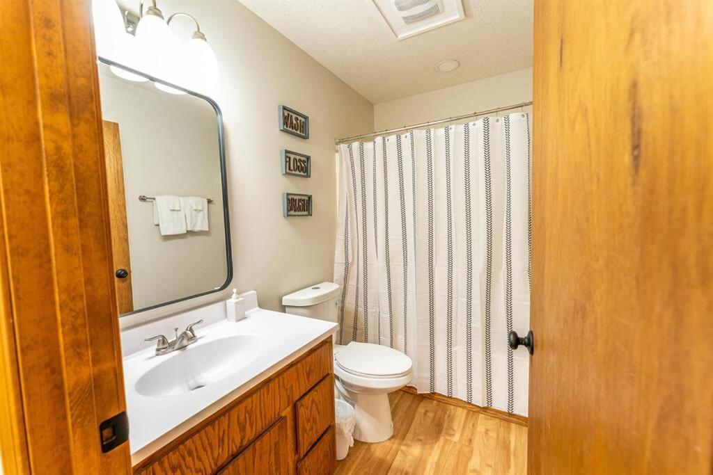 Tribesman #22 Renovated, Near Silver Dollar * Branson