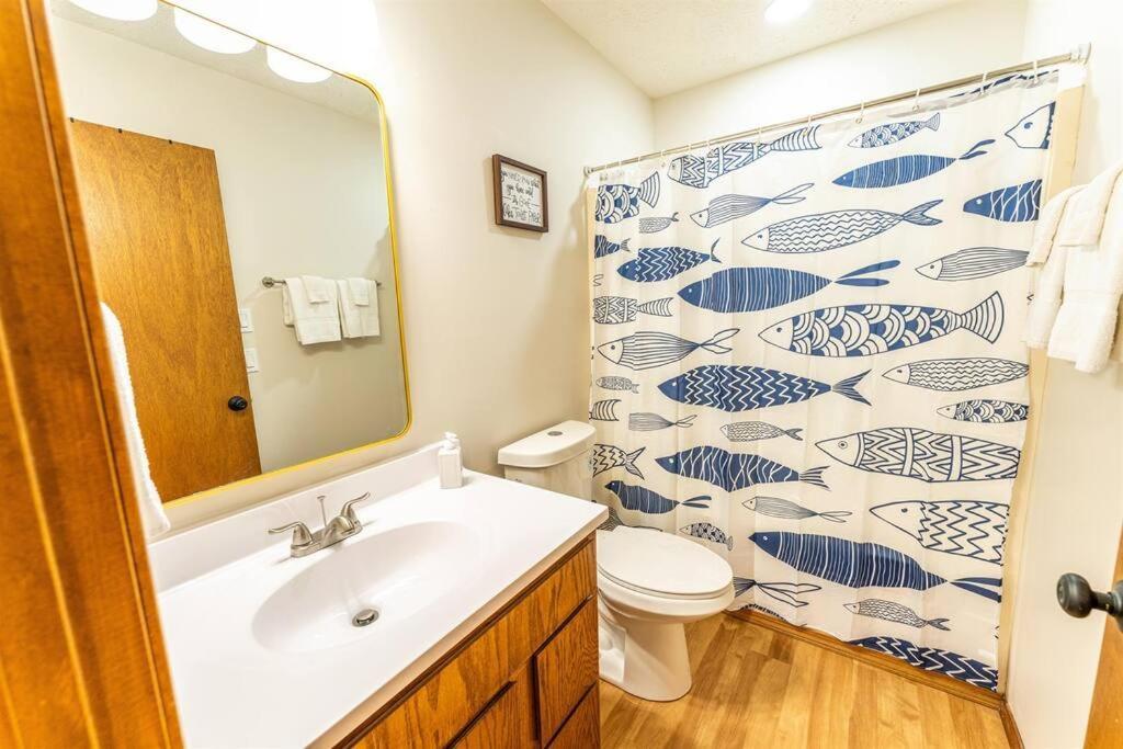 Tribesman 21 On Table Rock Villa Branson