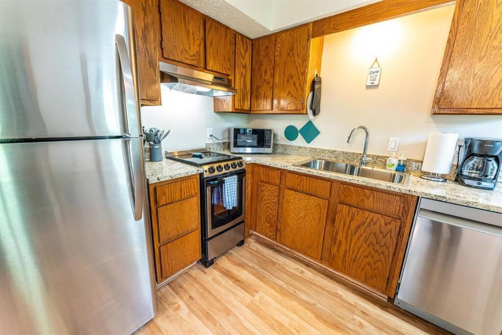 Villa Tribesman 21 On Table Rock Branson