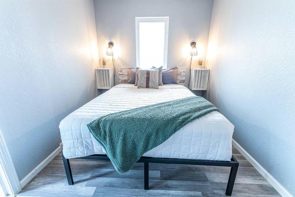 Apartment Indian Point #18 At Tribesman On Table Rock Near Silver Dollar City,