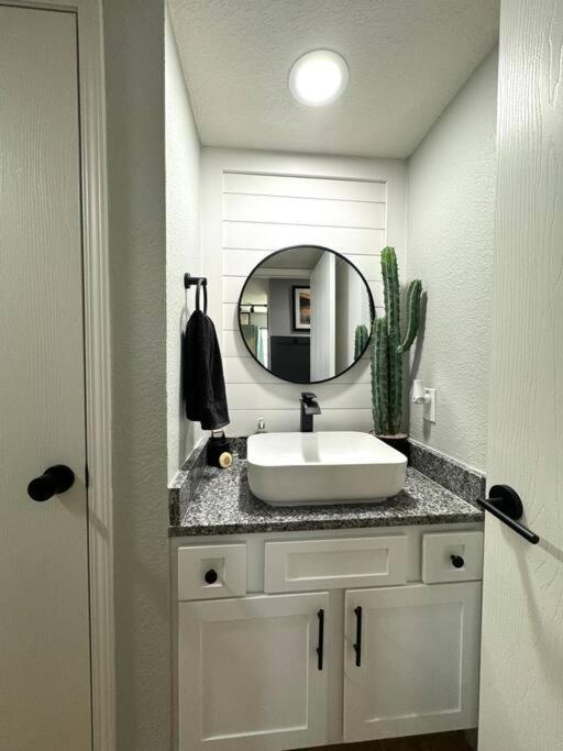 Modern Comfort: Updated Cozy In Indian Point Branson