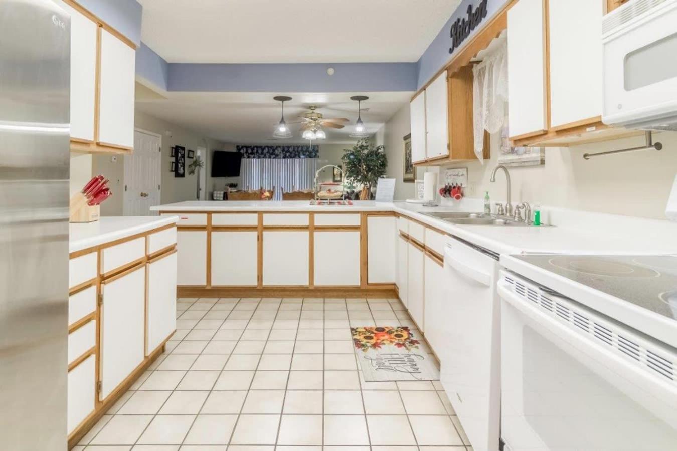 On Thousand Hills Golf Course With Indoor Pool And Hot Tub Apartment Branson