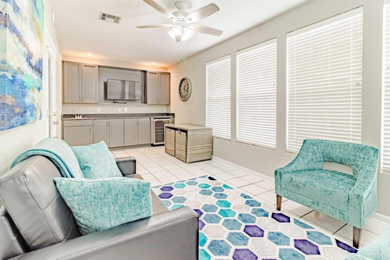 Updated Penthouse On Thousand Hills Golf Course With Views And Close To 76 Branson