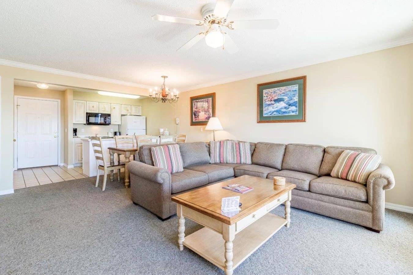 On Table Rock With Views And Pool And Wifi Near Silver Dollar Apartment Branson