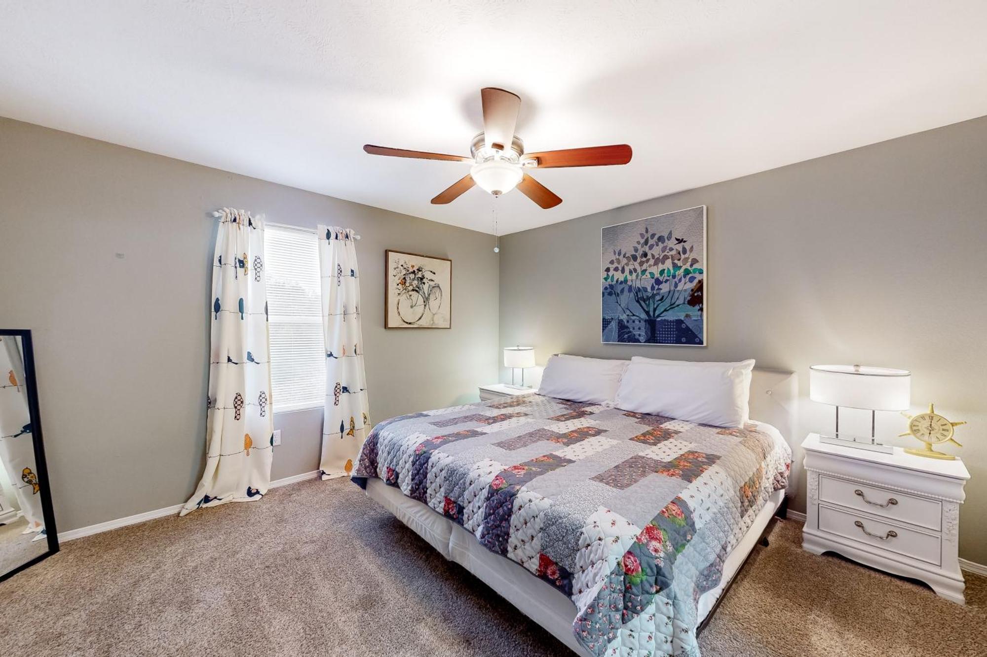 Whimsy On The Hillside Apartment Branson