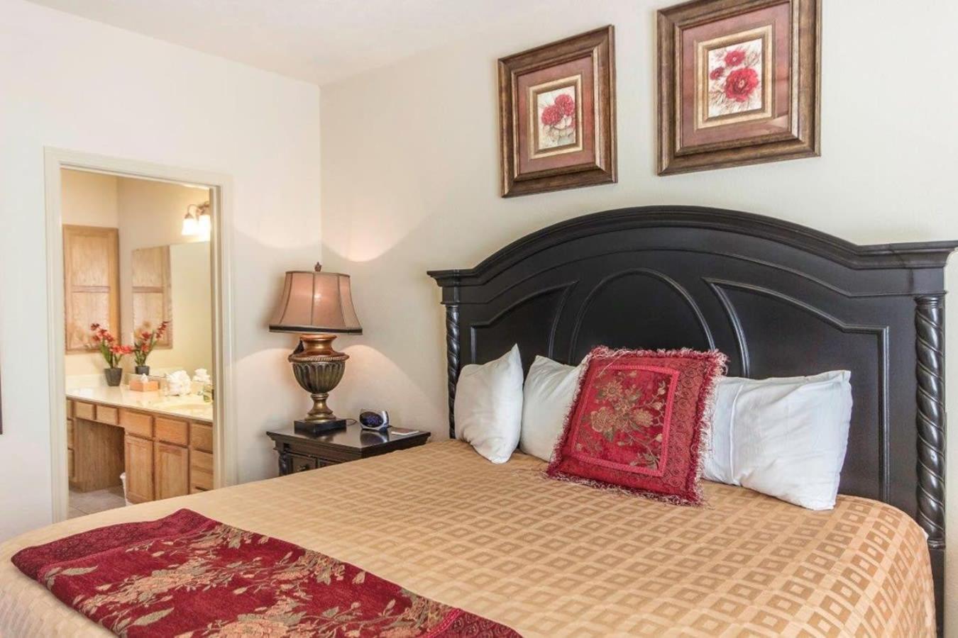 Apartment With A Walkout And Elevator Access At Thousand Hills And Next To 76 *