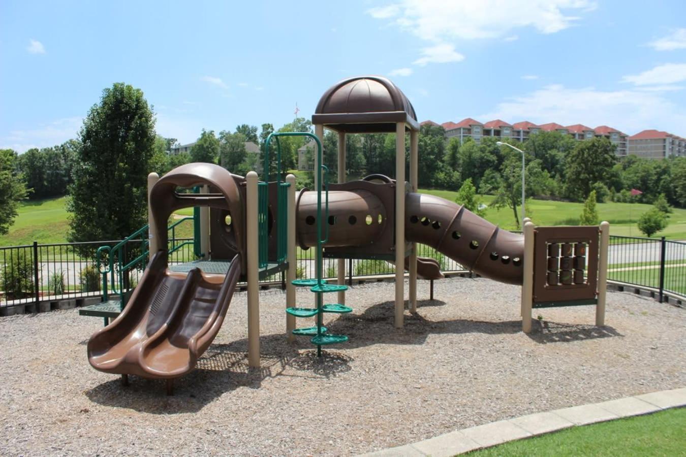 With A Walkout And Elevator Access At Thousand Hills And Next To 76 Apartment Branson