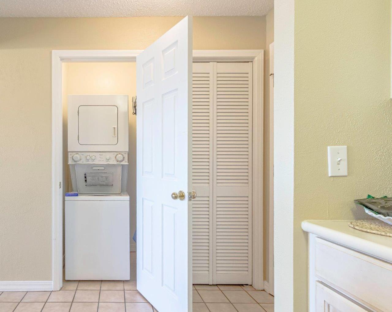 Apartment On Table Rock With Views And Pool And Wifi Near Silver Dollar Branson