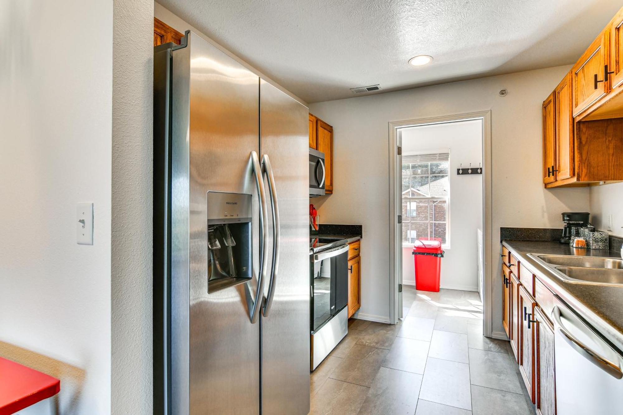 Retreat With Balcony Near Silver Dollar Apartment Branson