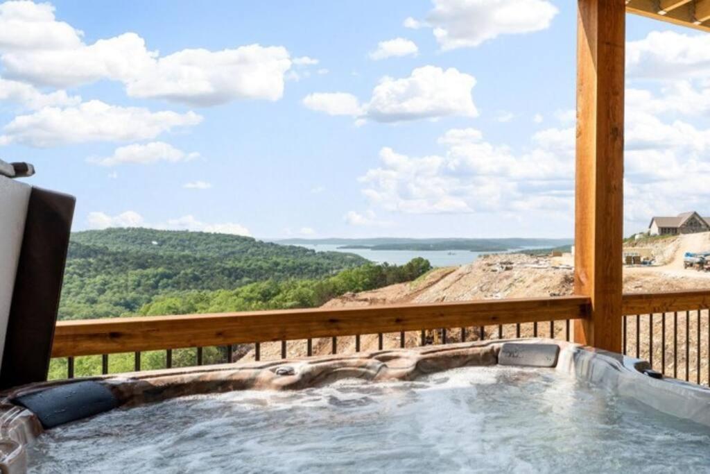 The Fish-amazing Views-sleeps 24-indoor-outdoor Pools Holiday home