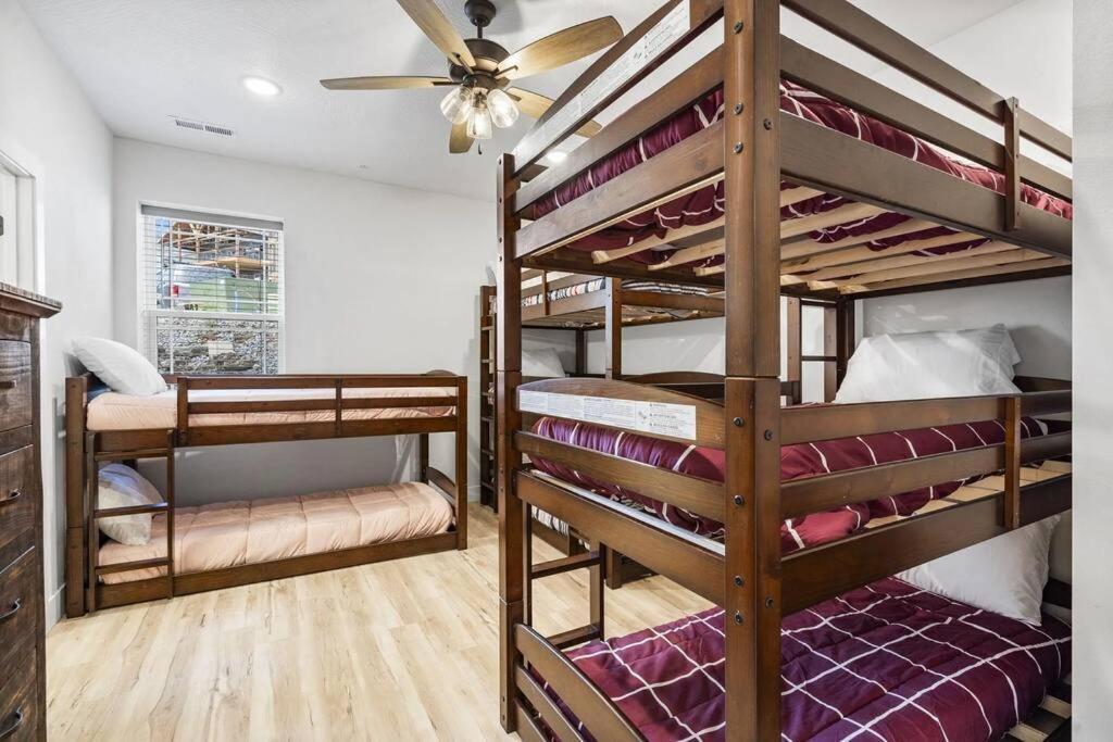 The Fish-amazing Views-sleeps 24-indoor-outdoor Pools