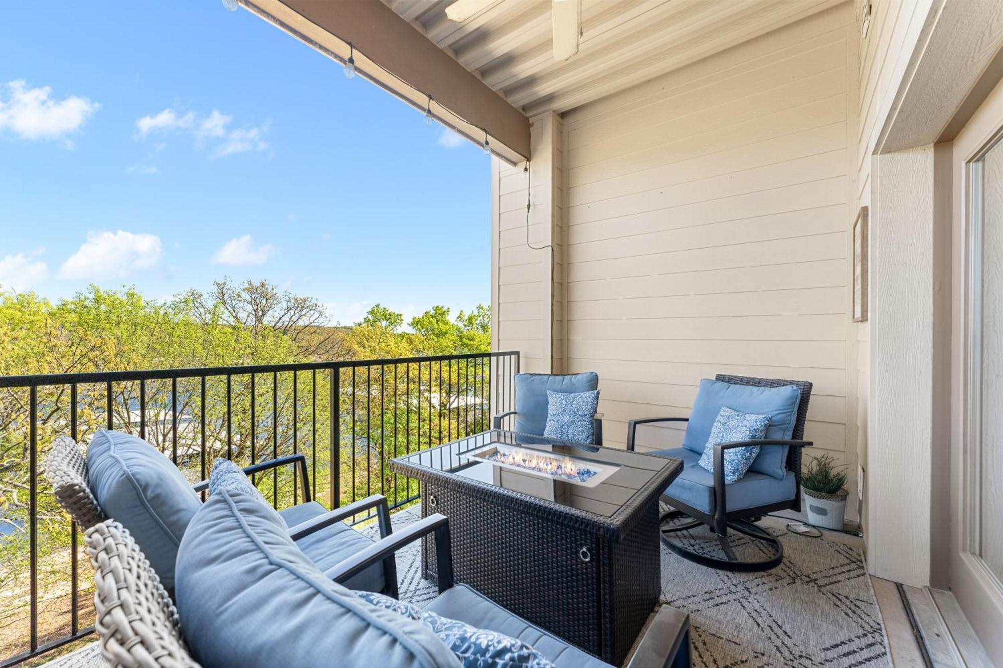 The Nest At Point One