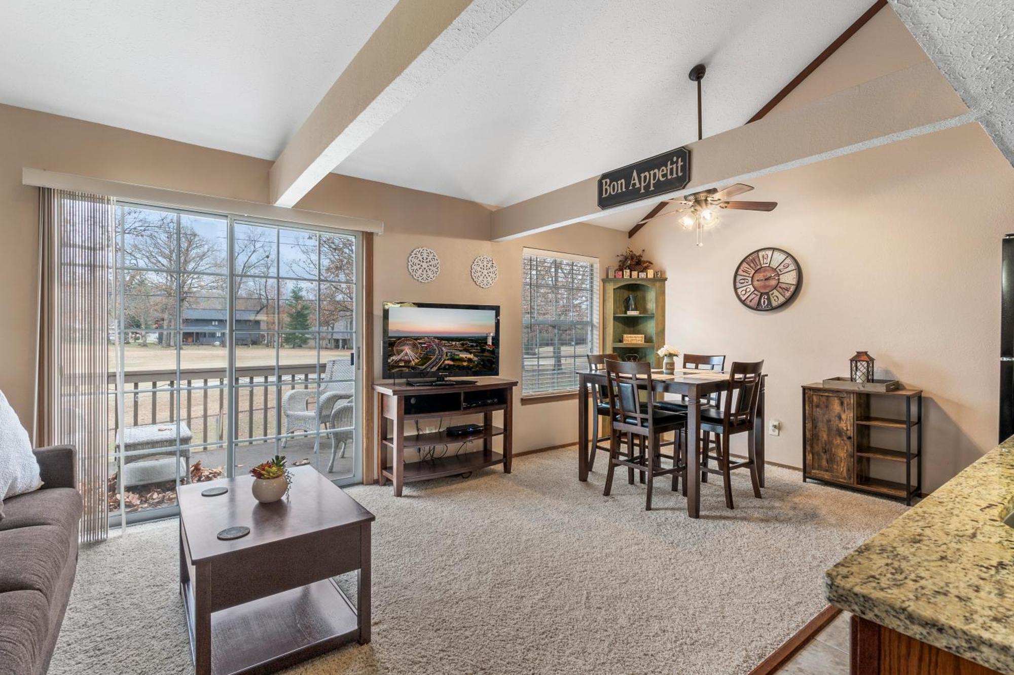 2 Bed 2 Bath Fall Creek Aparthotel *