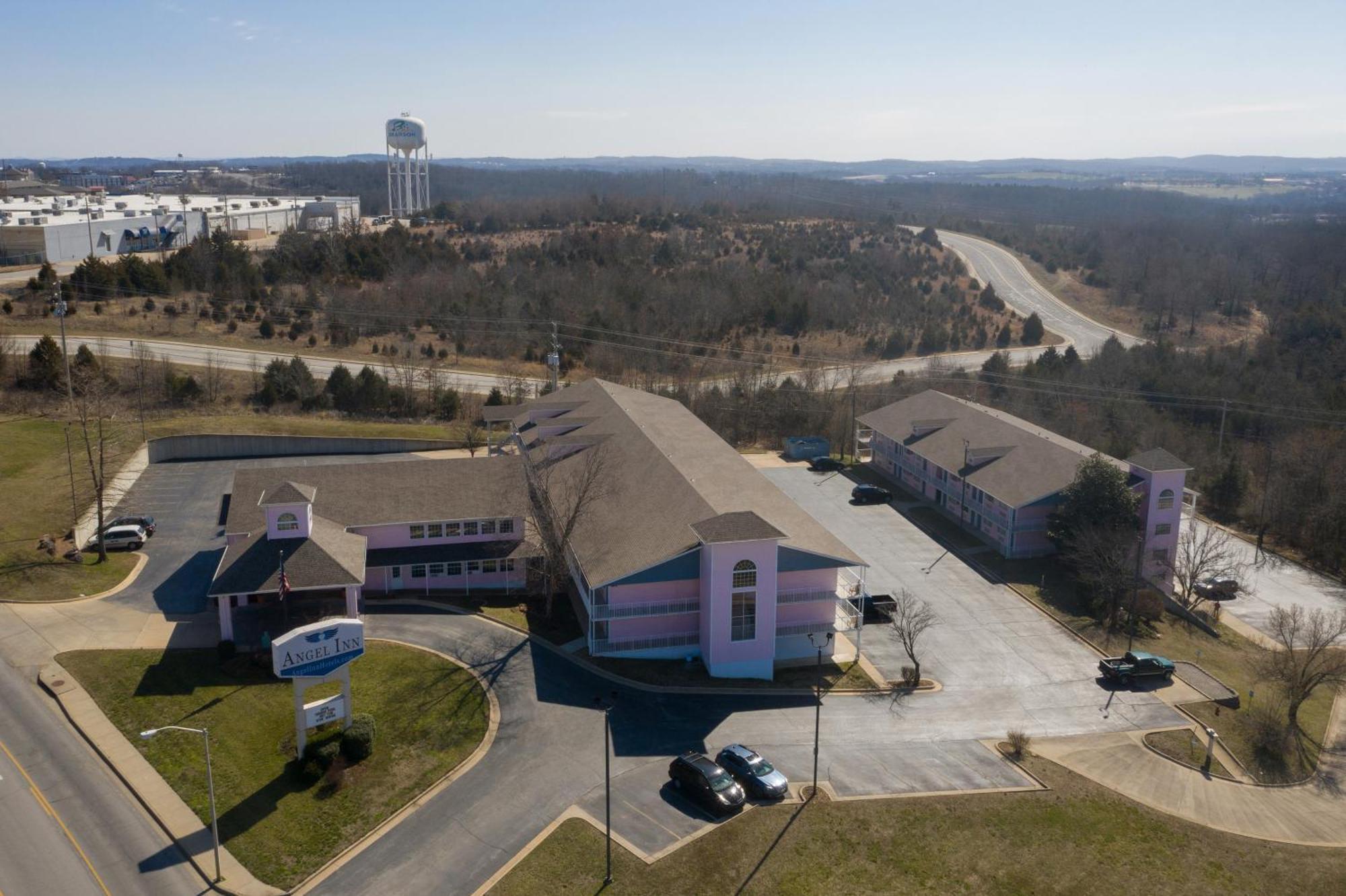 Angel - Hotel Branson