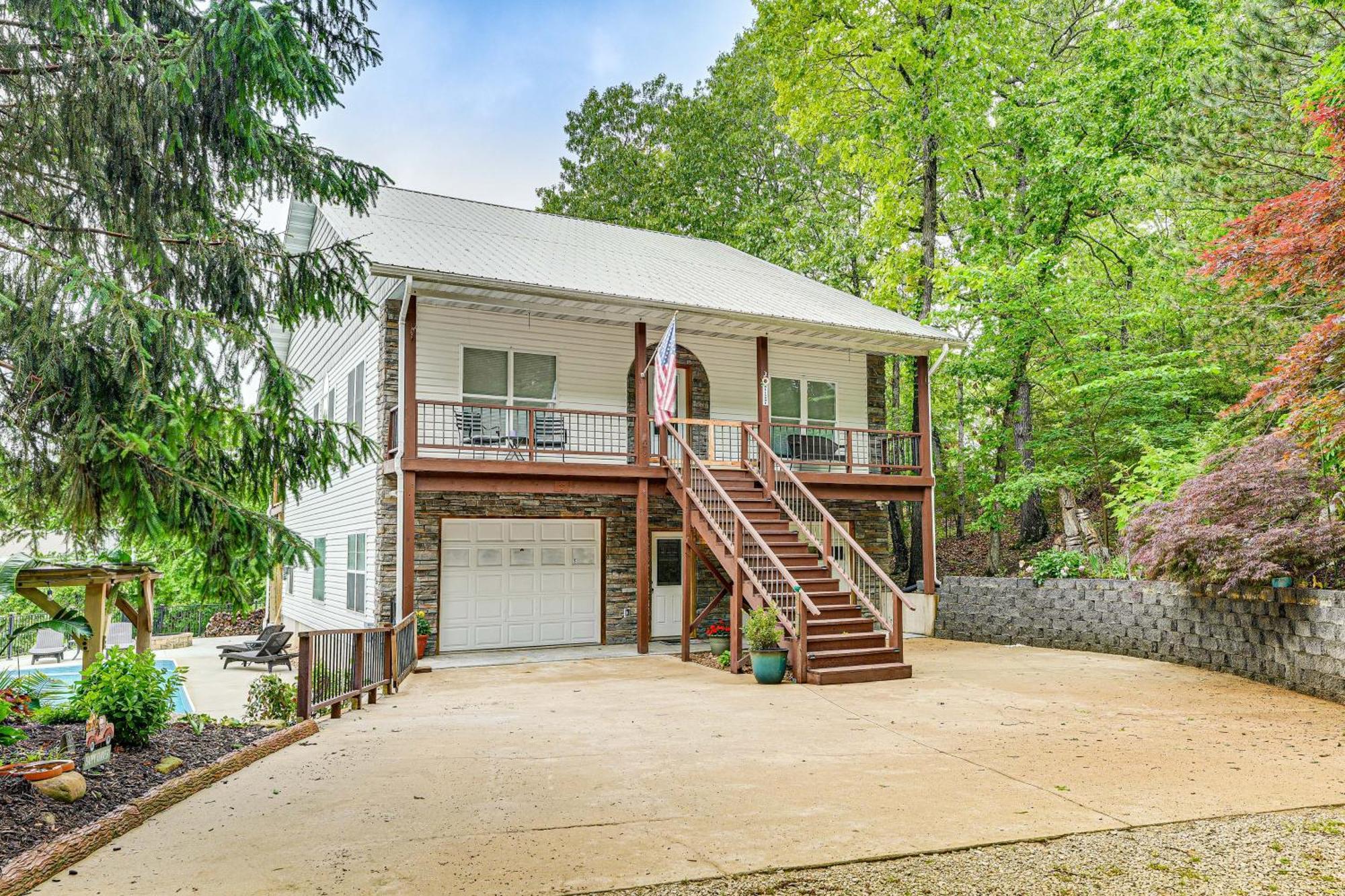 Secluded Escape With Pool And Game Room! Holiday home *