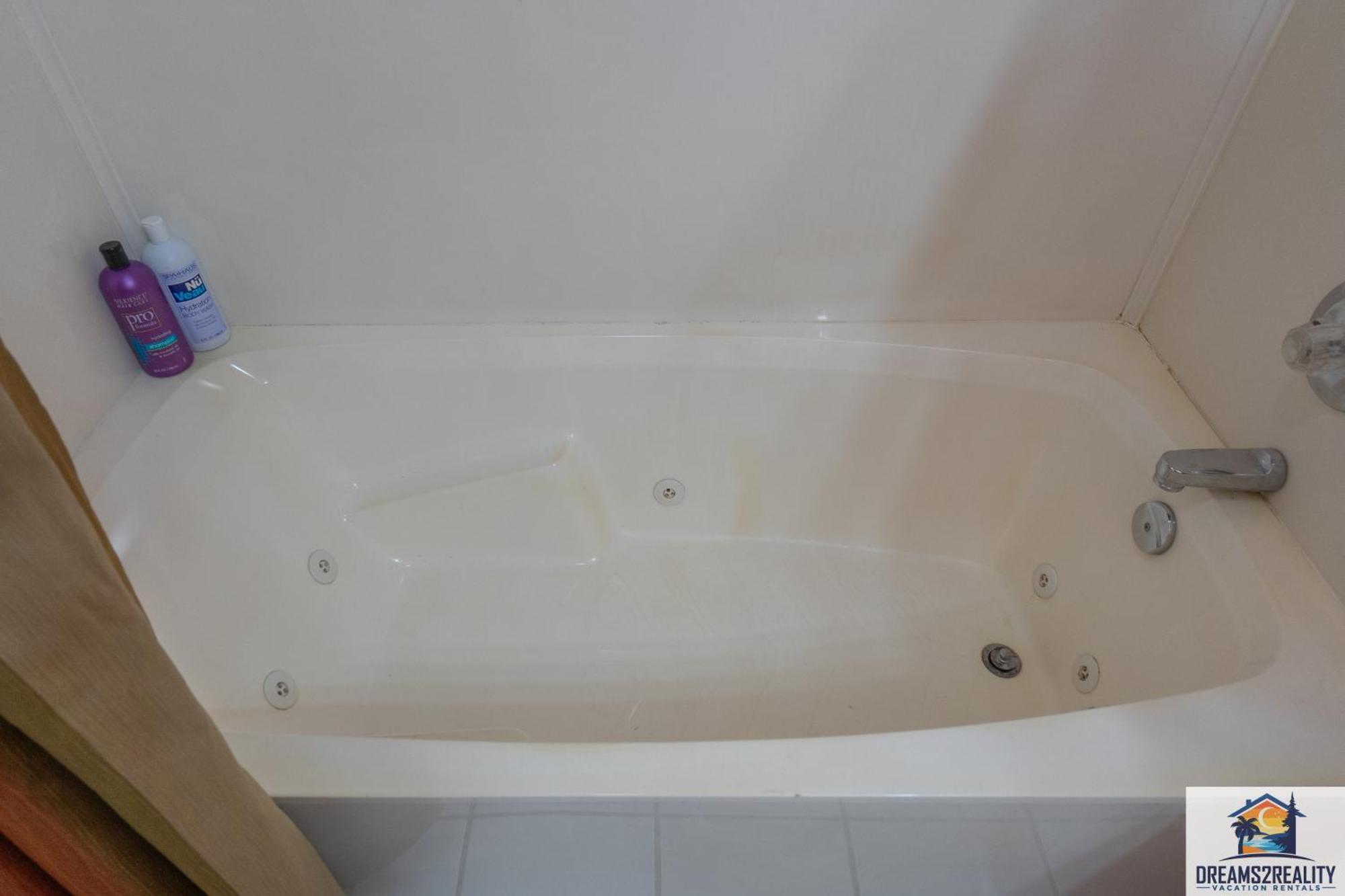2br - King Beds - Near The 76 Strip - Free Tickets Included - Ch1-1 *