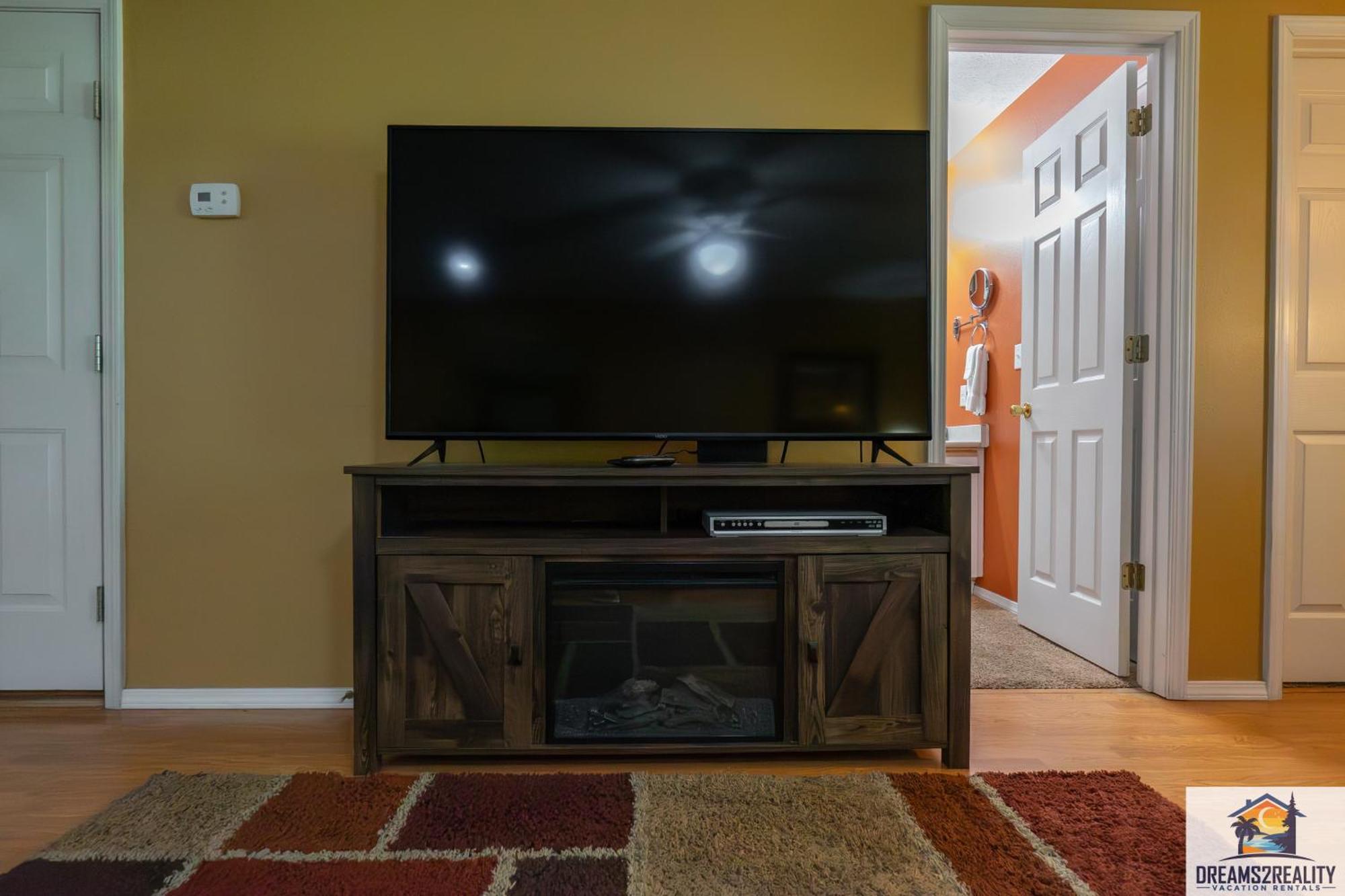 2br - King Beds - Near The 76 Strip - Free Tickets Included - Ch1-1