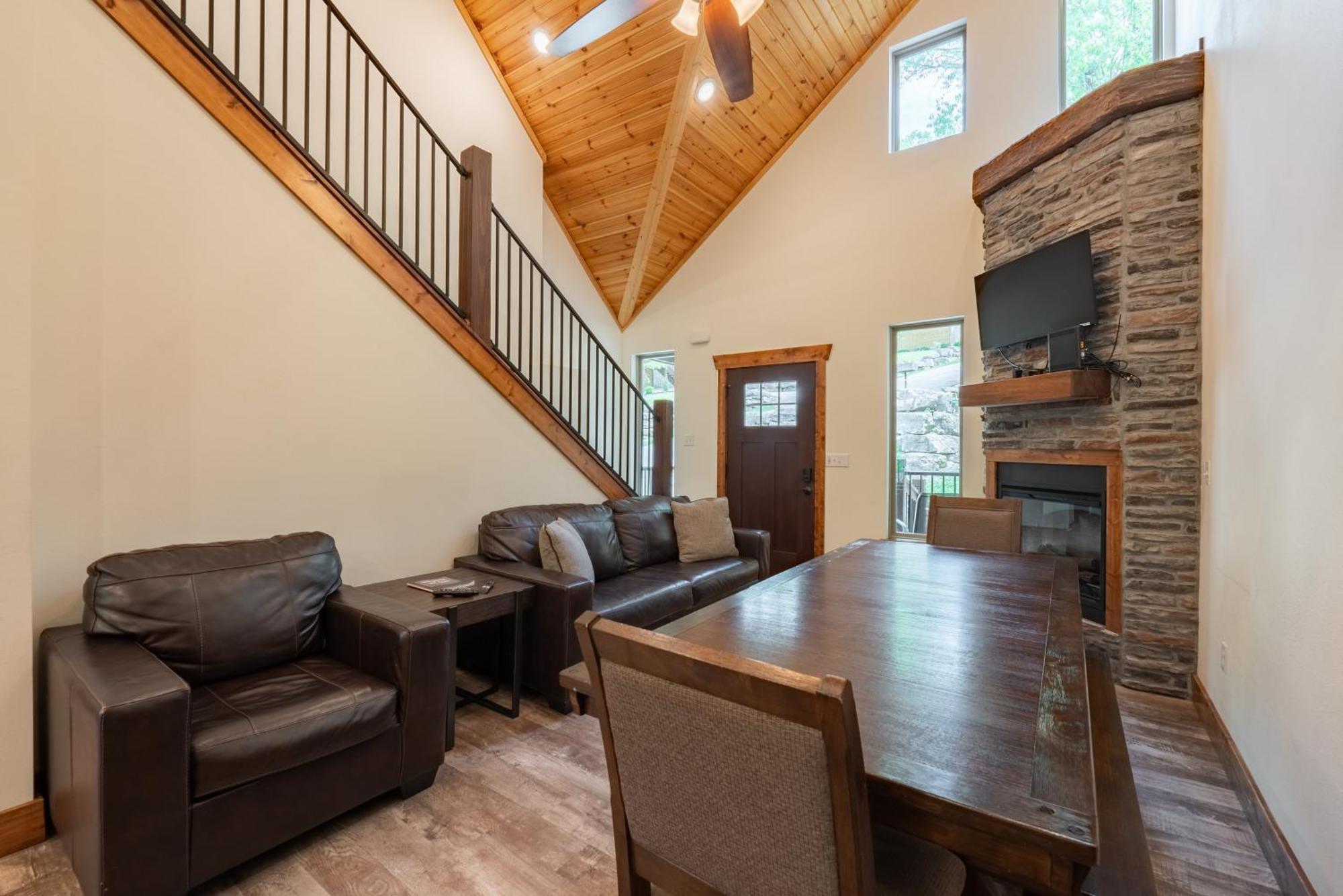 3br Walk-in Near Silver Dollar - Game - Pool - Free Tickets Included - Rr93a *