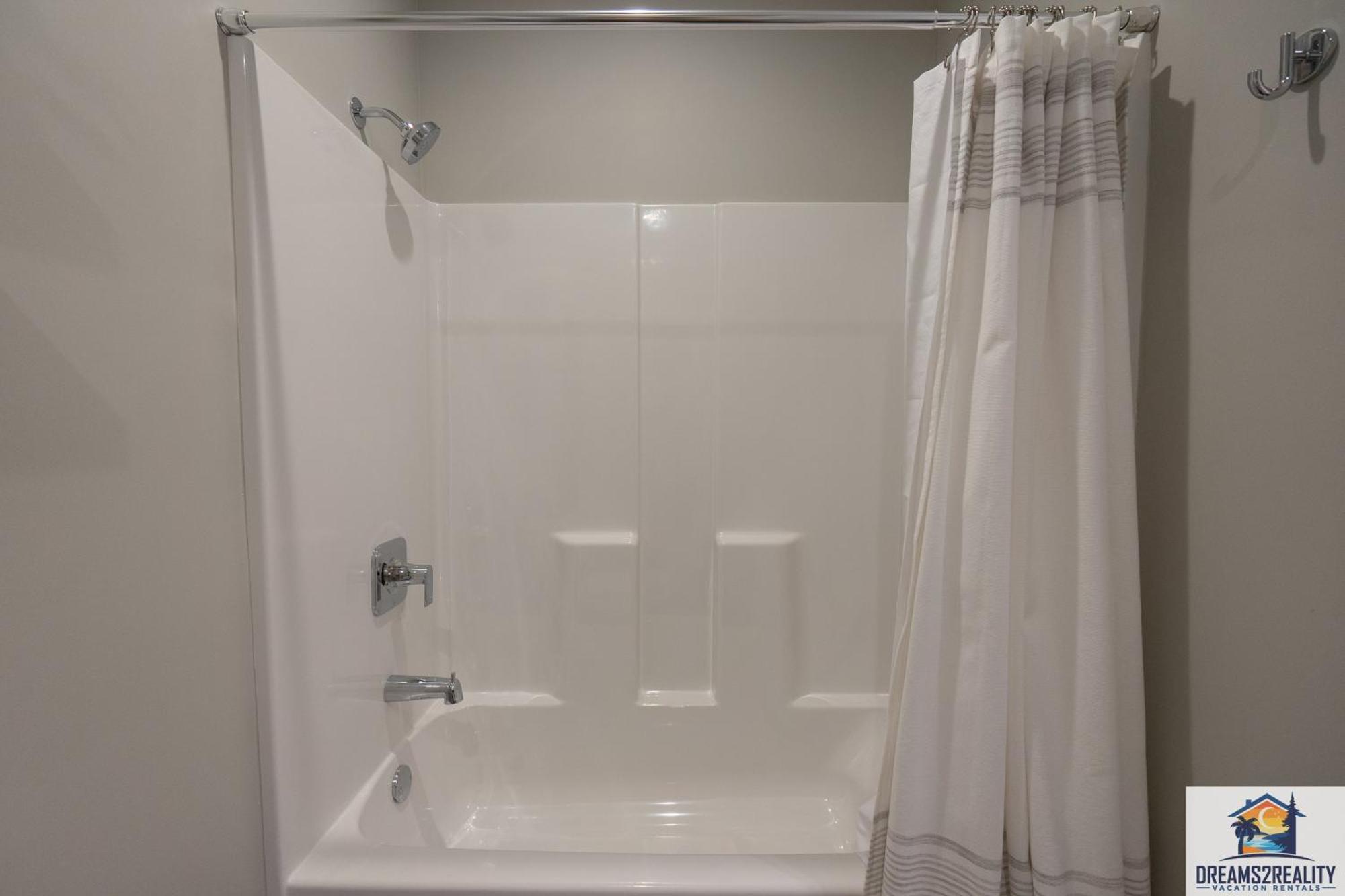 New Build Luxury 3br Walk-in - Amenities - Free Tickets Included - Fh-g204 Holiday home