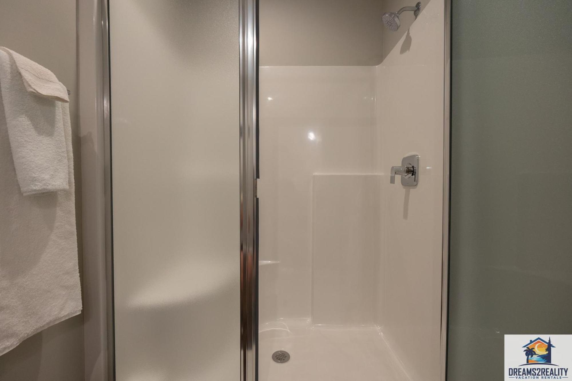 Holiday home New Build Luxury 3br Walk-in - Amenities - Free Tickets Included - Fh-g204