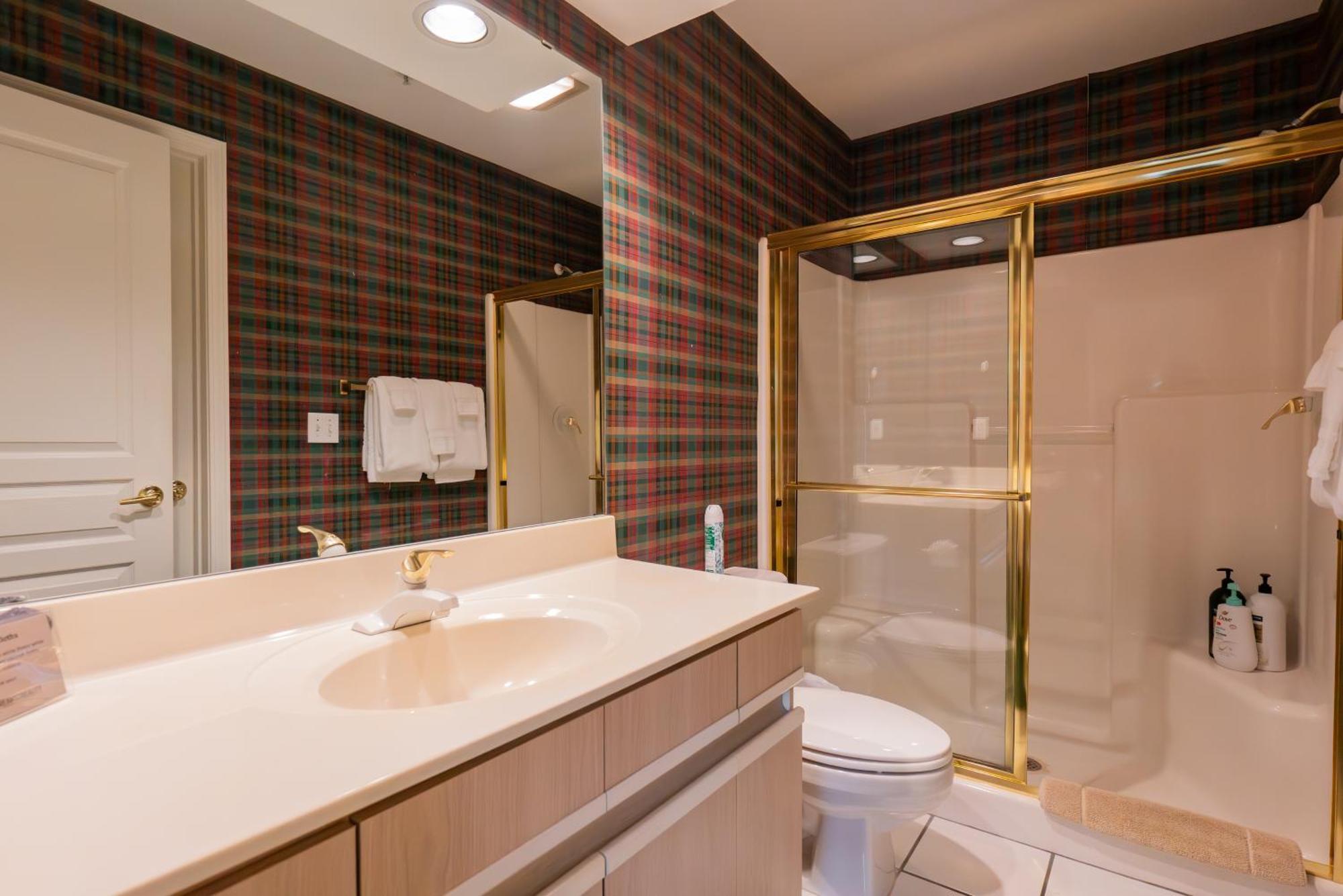 Holiday home 3 Bedroom With Loft - Golf Course View - Near The Strip - Free Activities Included - Fw9-6 *