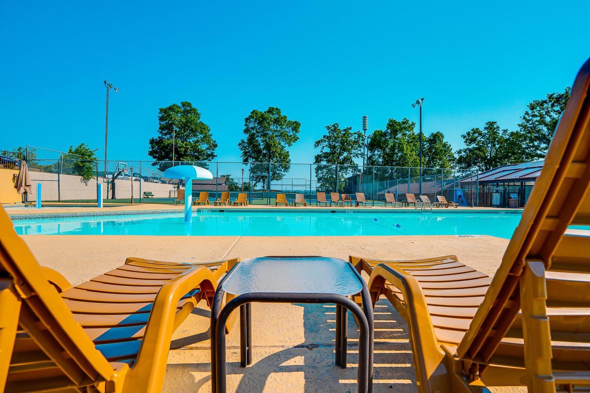 Holiday home Lofty Retreat & Paradise Pointe *