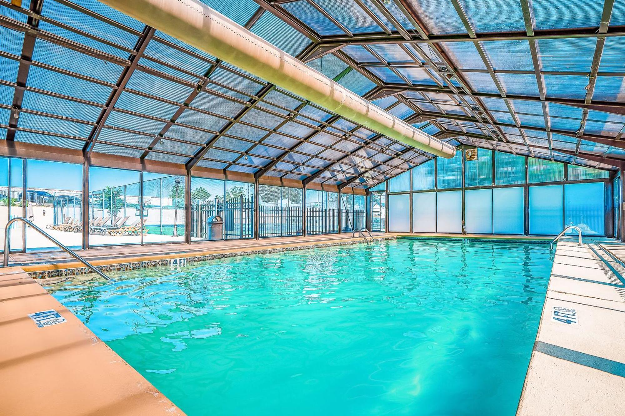 Couples Paradise & Retreat On The 18th Holiday home Branson