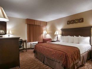 Western Center Pointe Hotel