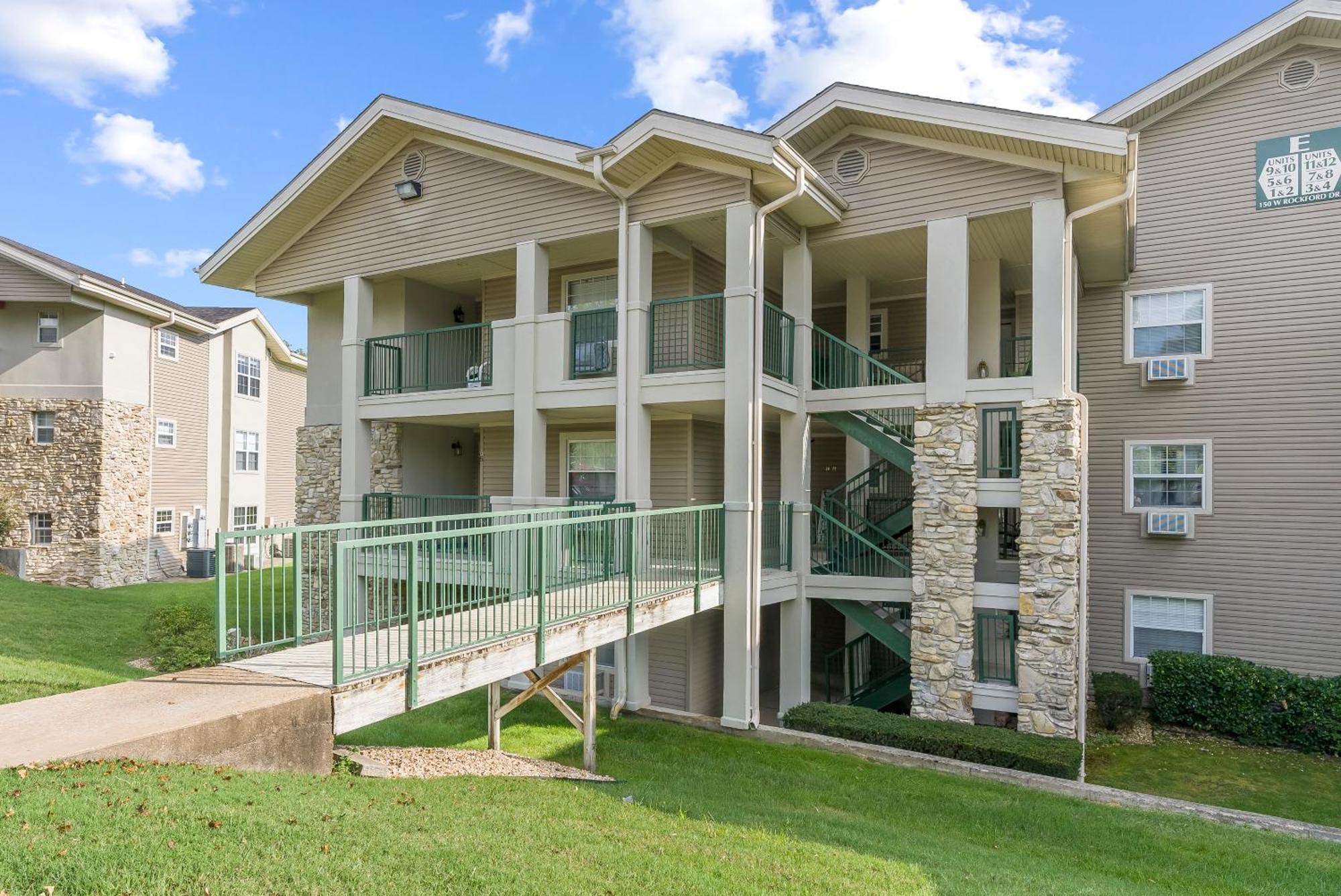 Gorgeous With A View Apartment Branson