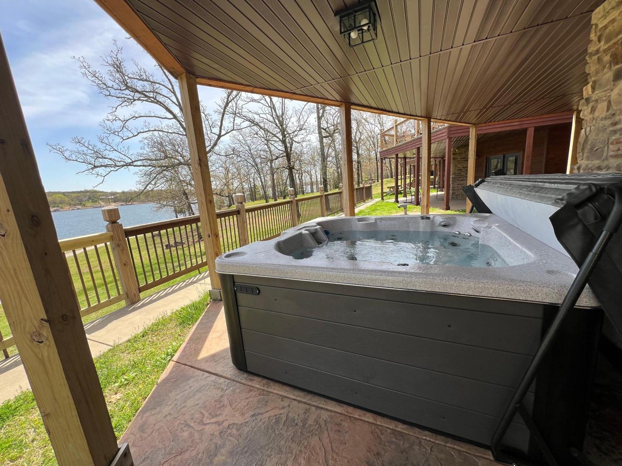 Angler Management - Lakefront Branson