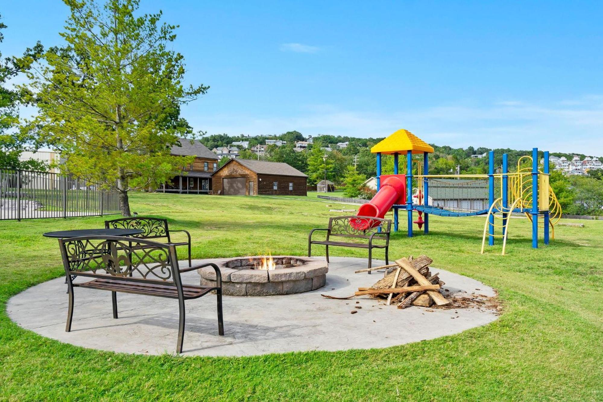 Holiday home Reeled Lakefront Branson