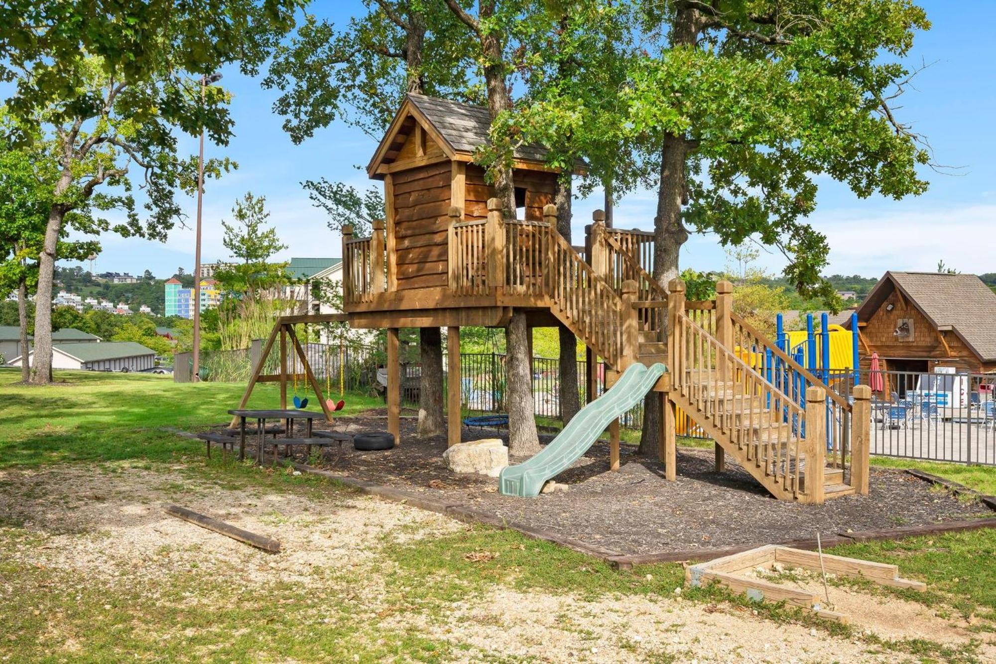 Holiday home Reeled Lakefront Branson