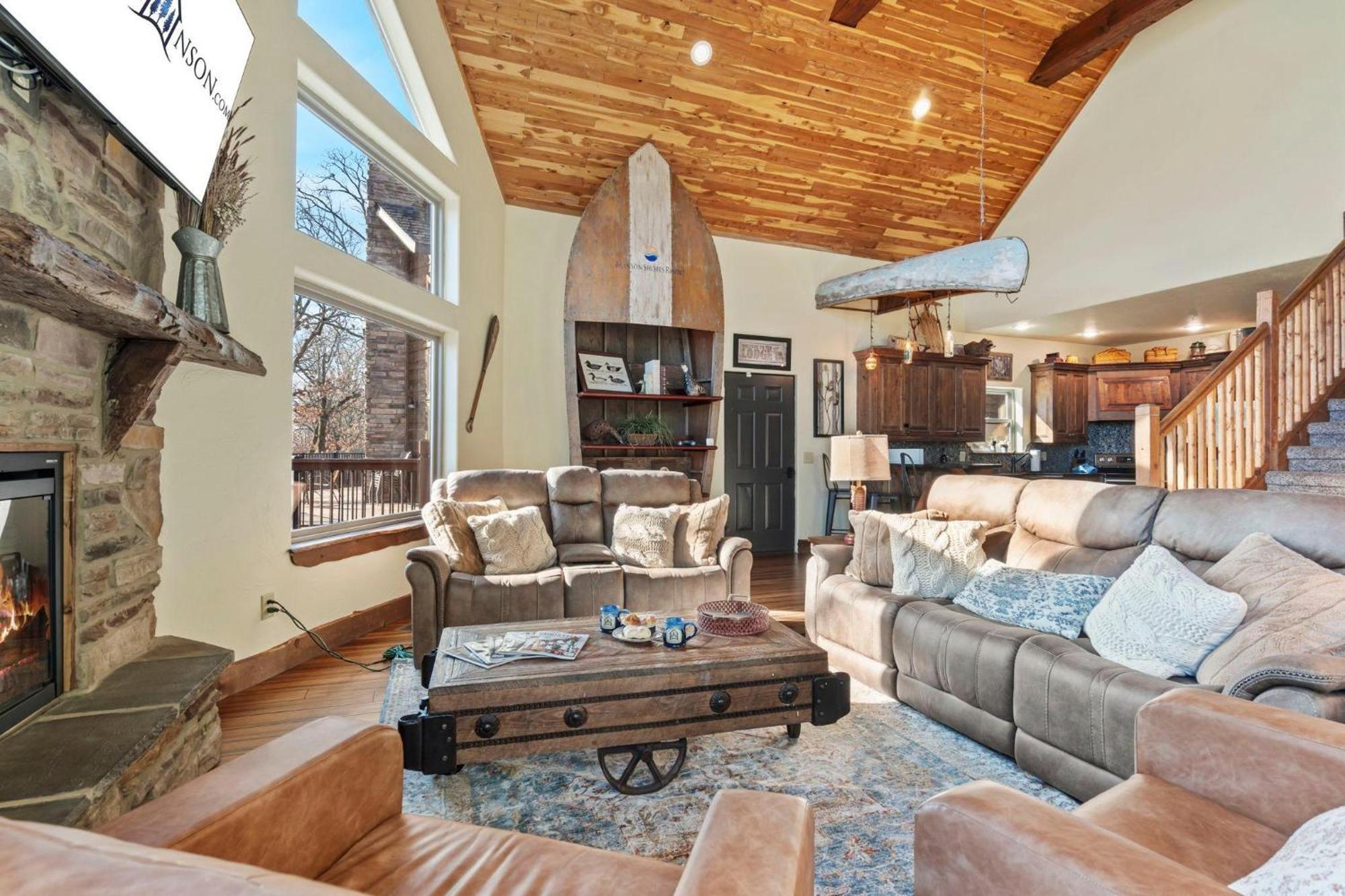 Reeled Lakefront Holiday home Branson