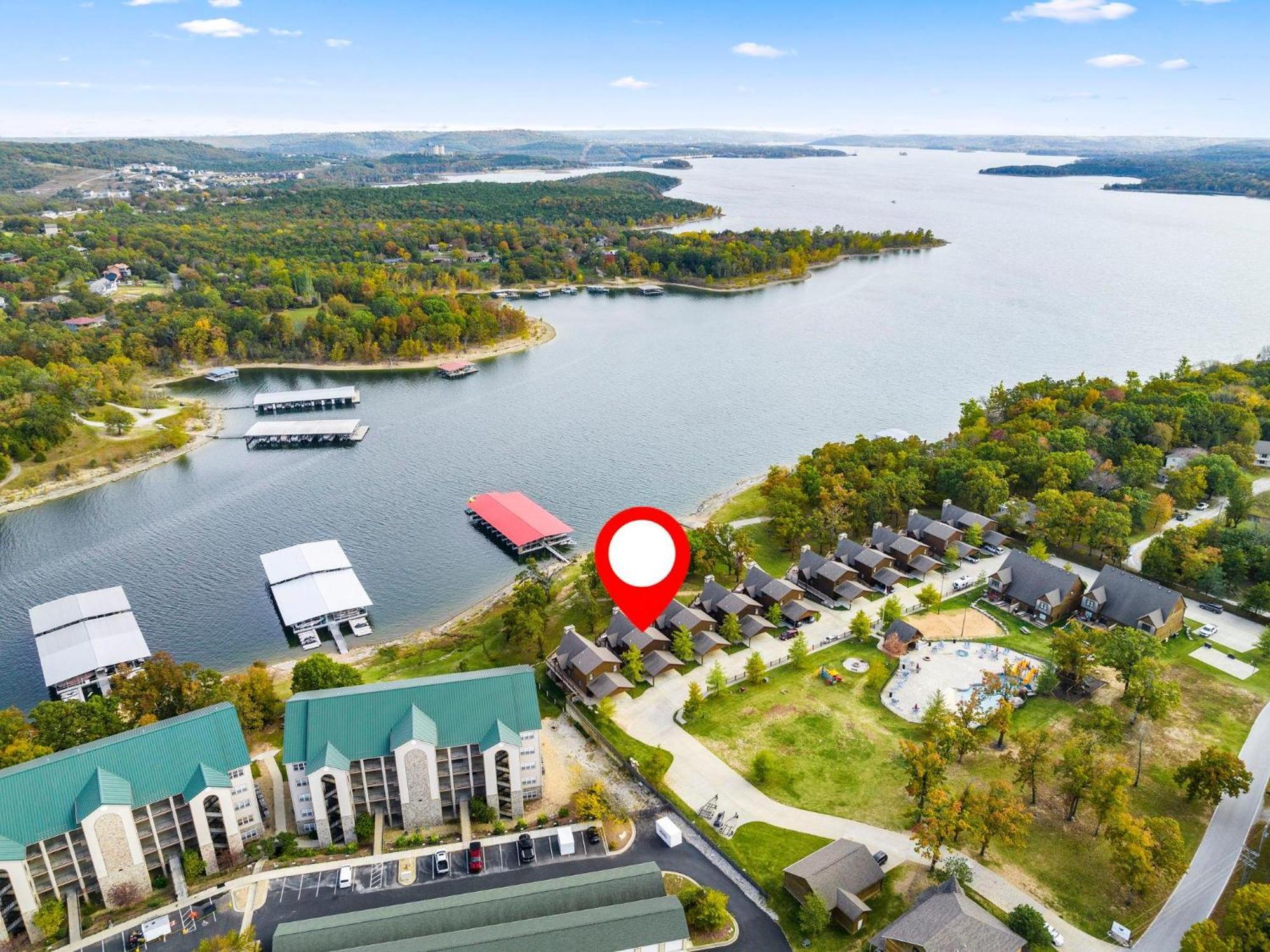 Atta Buoy - Lakefront Branson