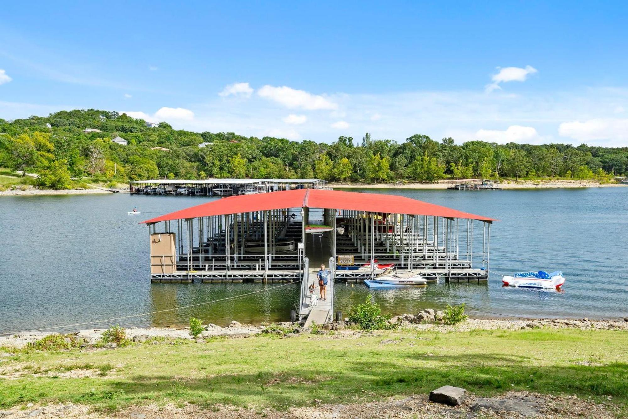 Atta Buoy - Lakefront * Branson