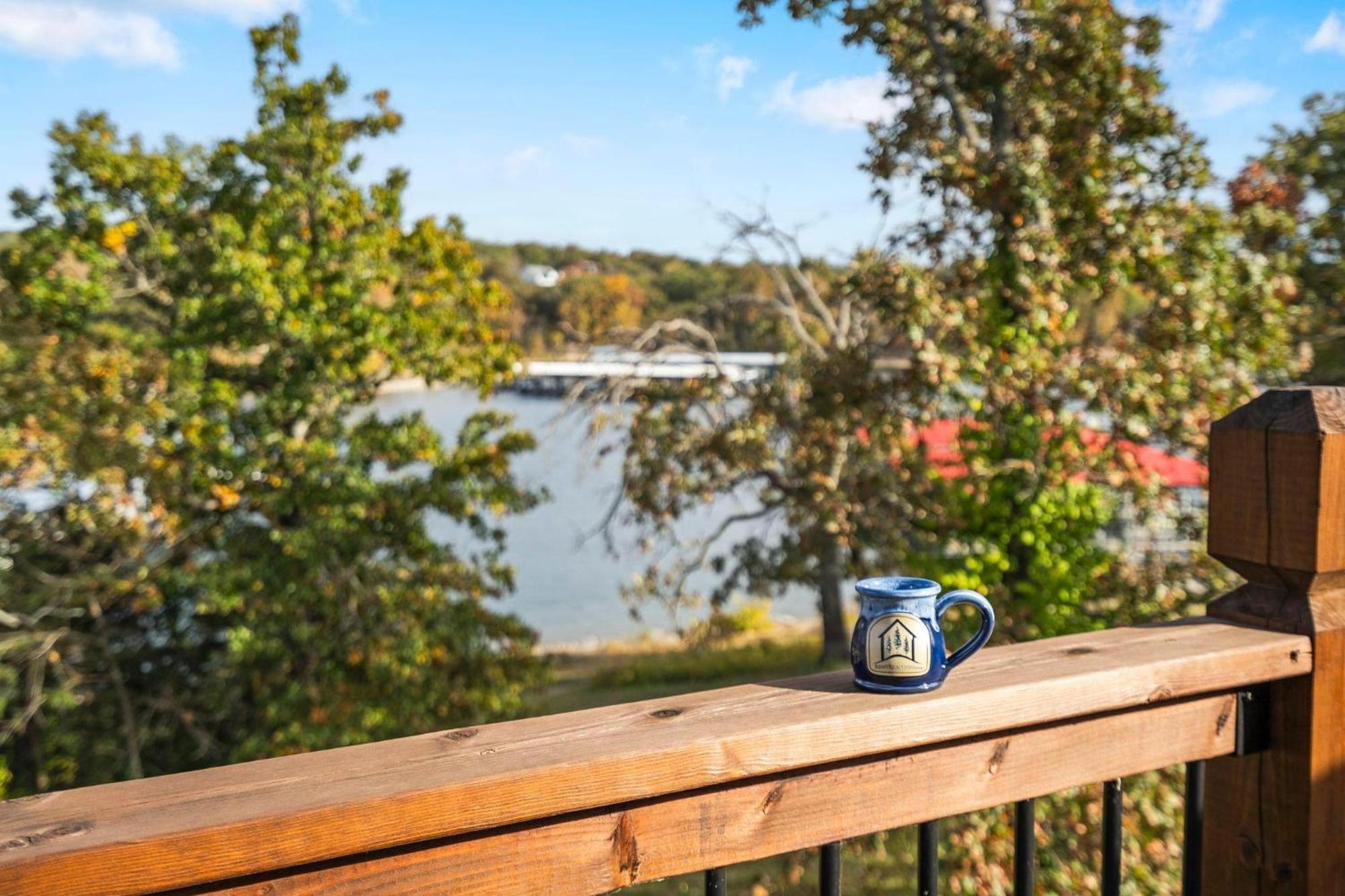 Atta Buoy - Lakefront Holiday home *