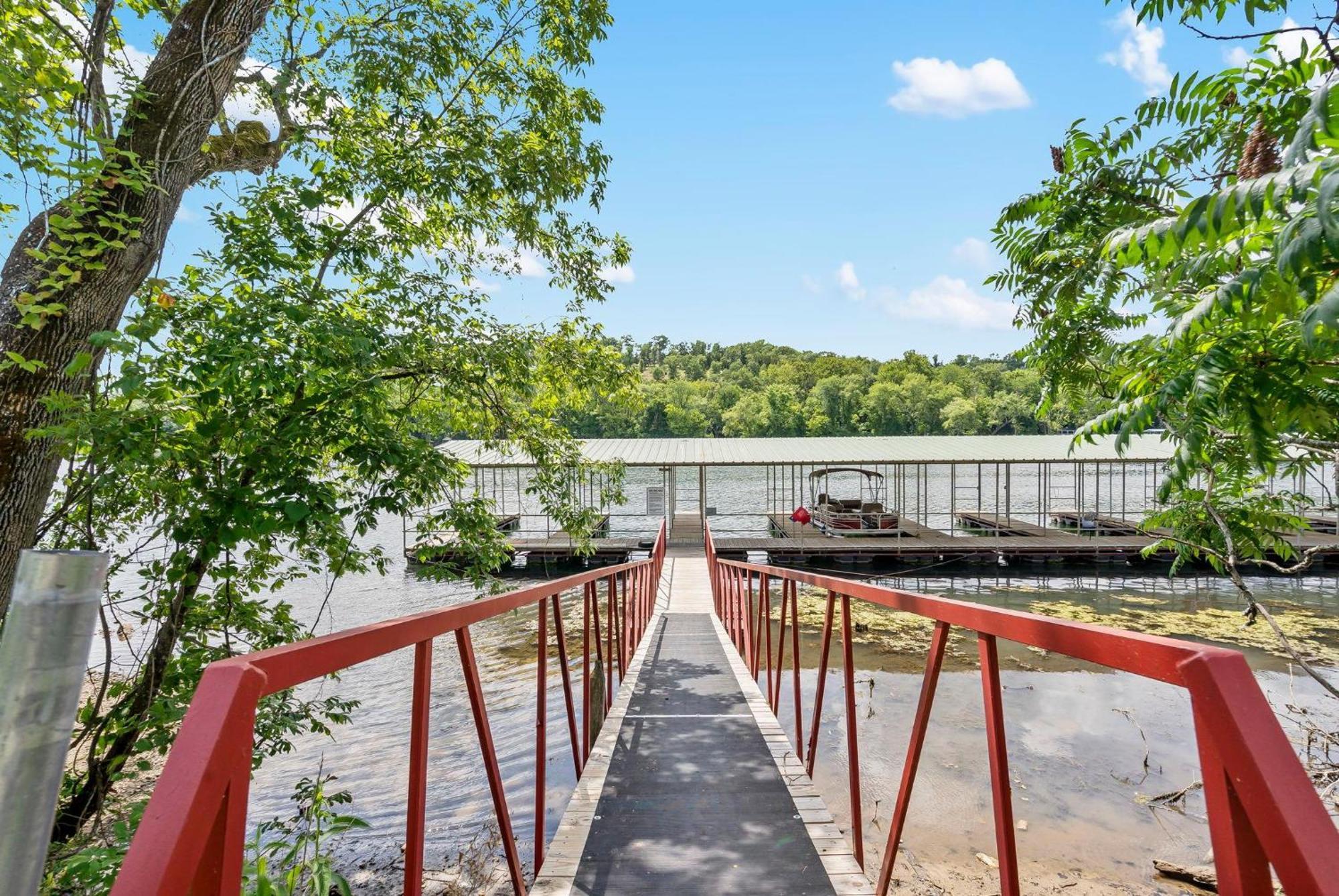 Briarwood Shores * Branson