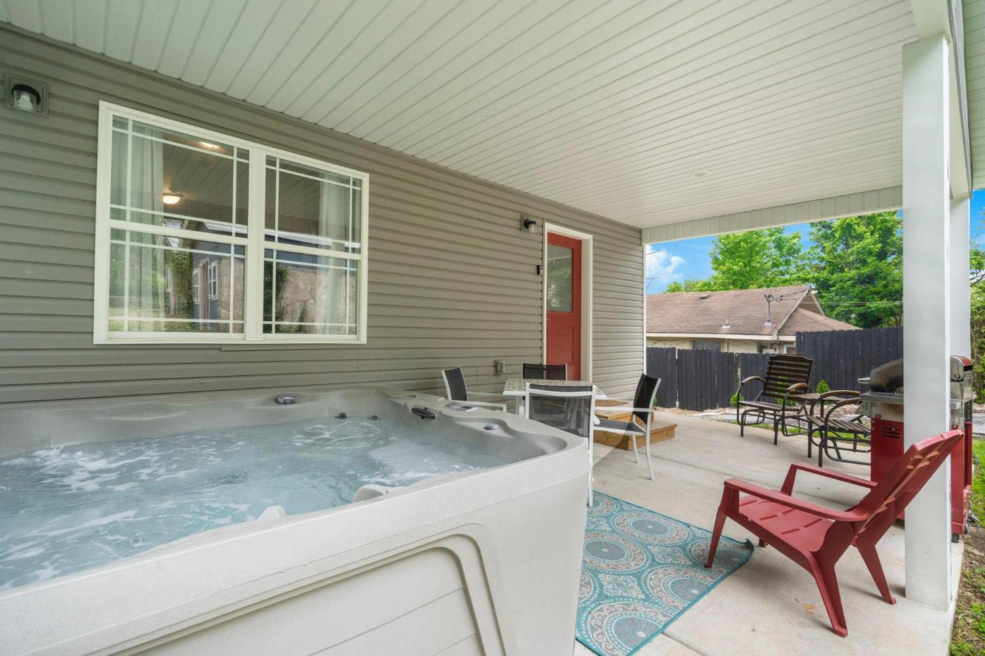 Third Street Retreat Holiday home Branson