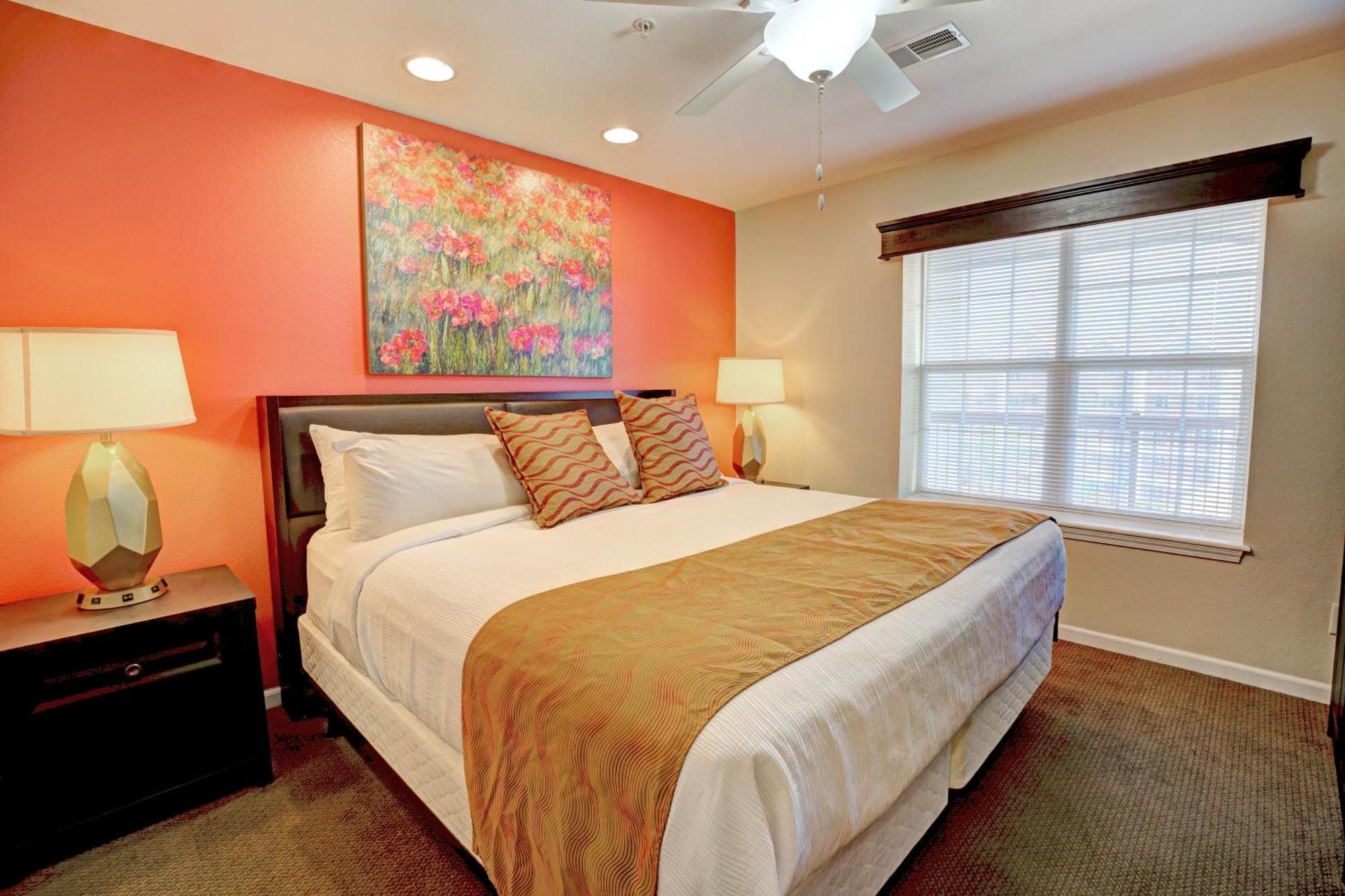 Grand Crowne Hotel Branson
