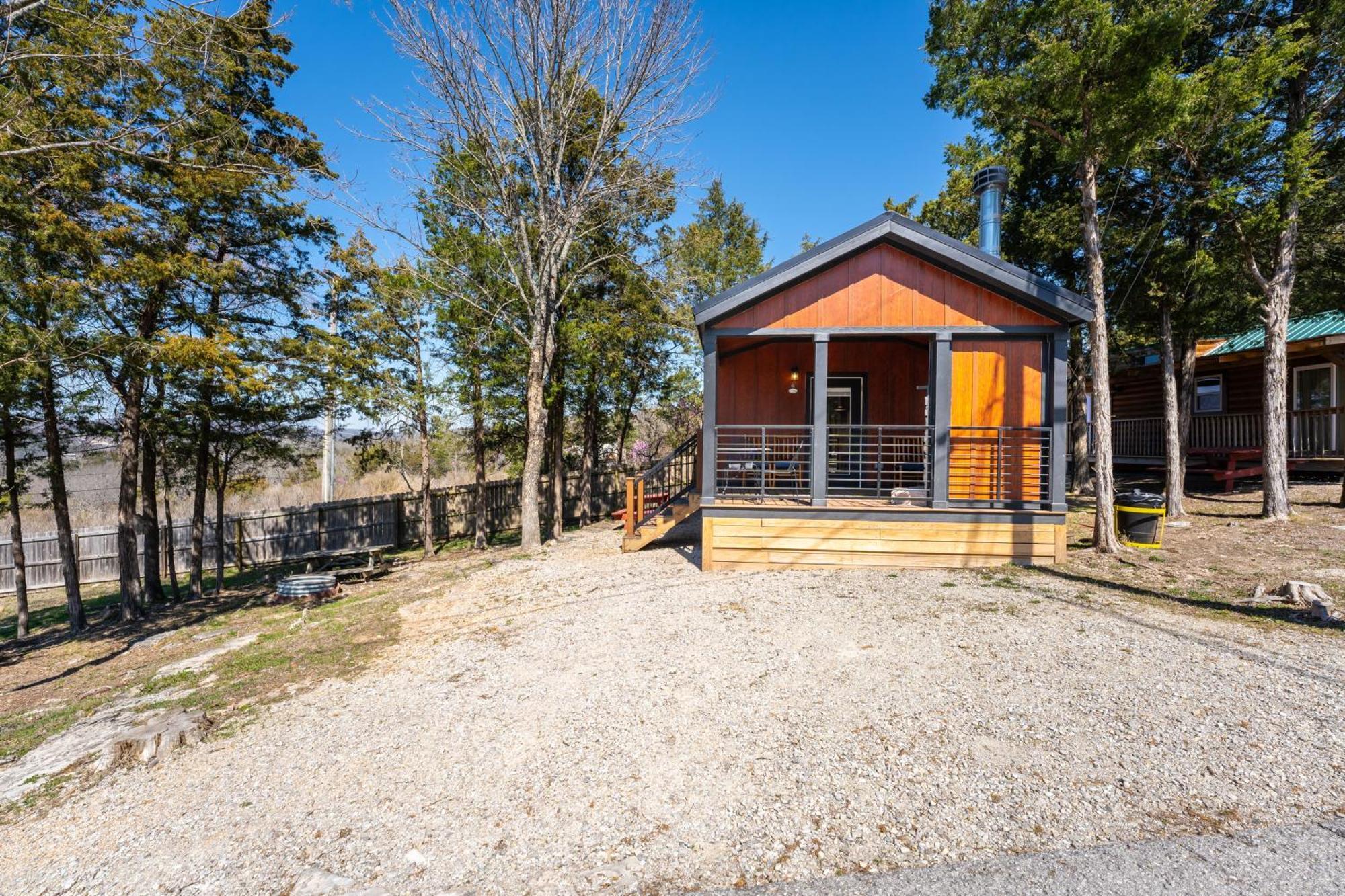 1 Indian Point Near Sdc, Table Rock Lake, Marinas, & Holiday home Branson