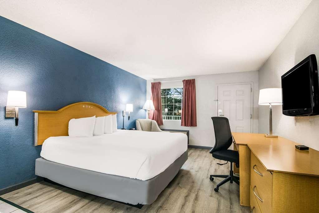 Hotel Econo Theater District