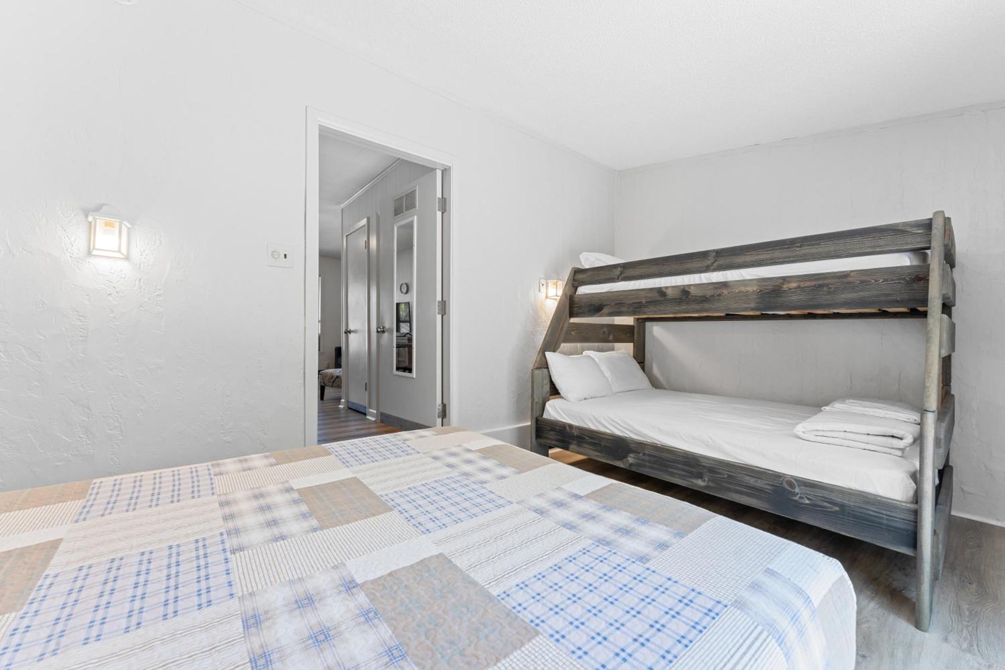 Osage Apartment